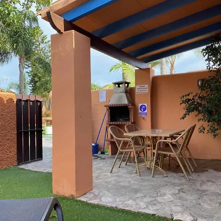 Casa Familiar Cerca De La Playa Piscina Compartida منزل للإقامة كاديز